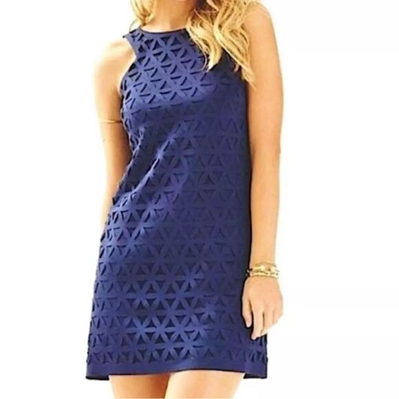 Lilly Pulitzer Daisy Laser Cut Scuba Dress Sz XS Navy Preppy Resort Country Club - Picture 1 of 13